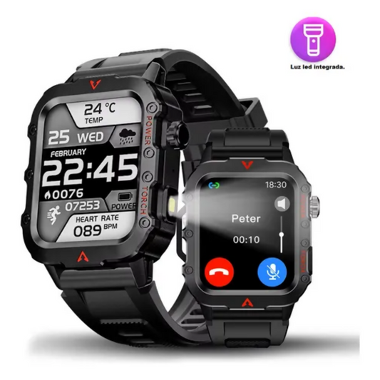 smartwatch_con_linterna_uso_rudo